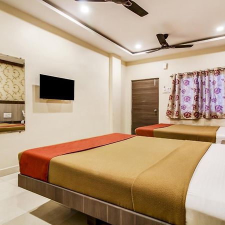 שמשבאד Hotel Neem Tree Hyderabad Airport מראה חיצוני תמונה