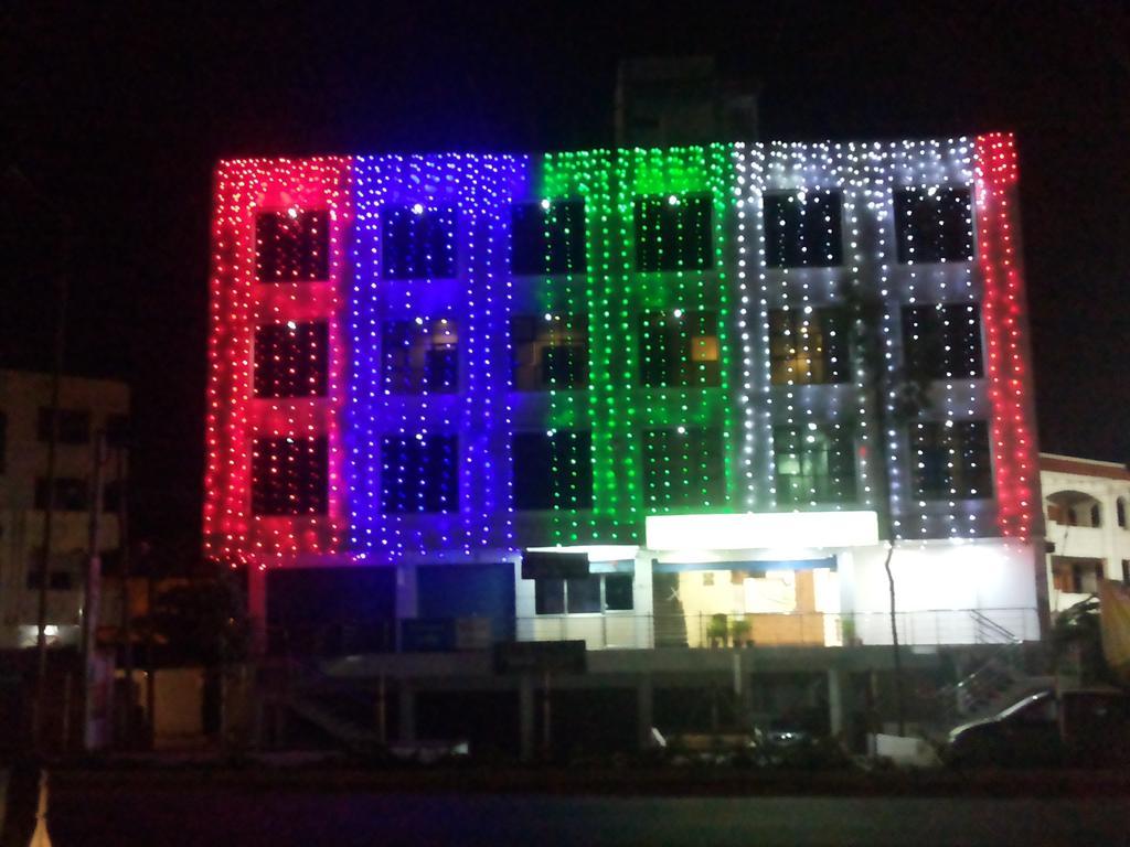 שמשבאד Hotel Neem Tree Hyderabad Airport מראה חיצוני תמונה