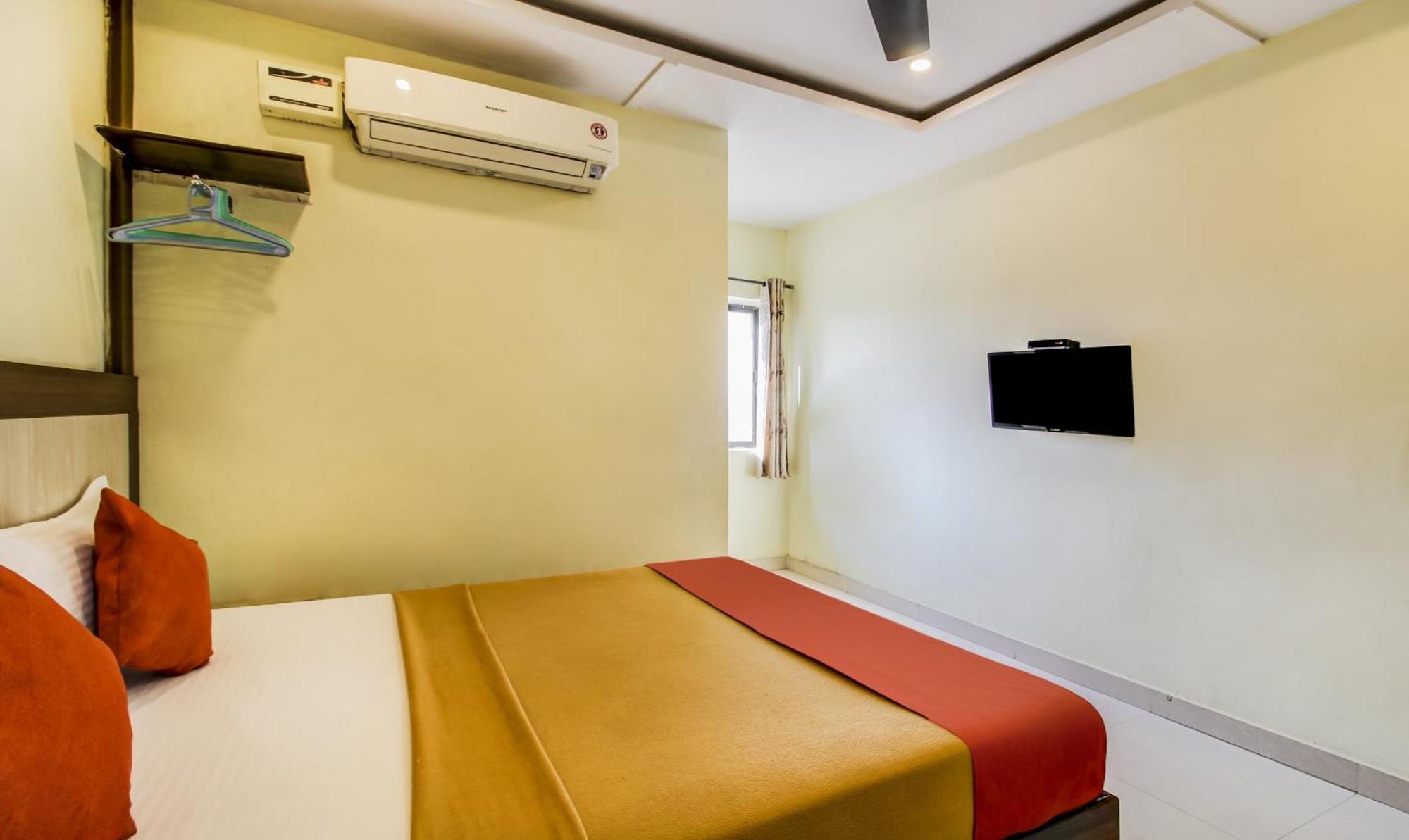 שמשבאד Hotel Neem Tree Hyderabad Airport מראה חיצוני תמונה