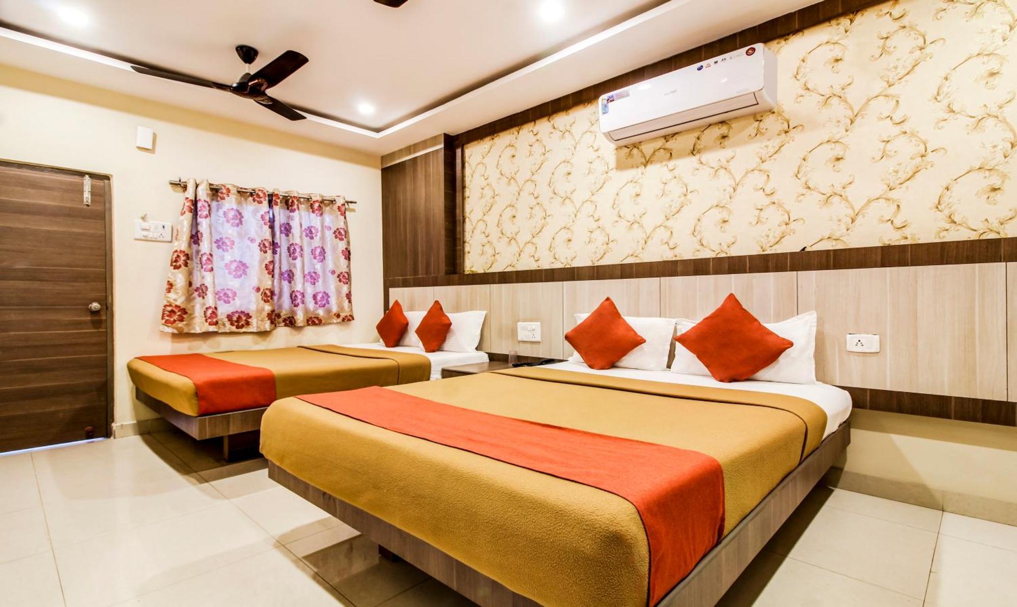 שמשבאד Hotel Neem Tree Hyderabad Airport מראה חיצוני תמונה